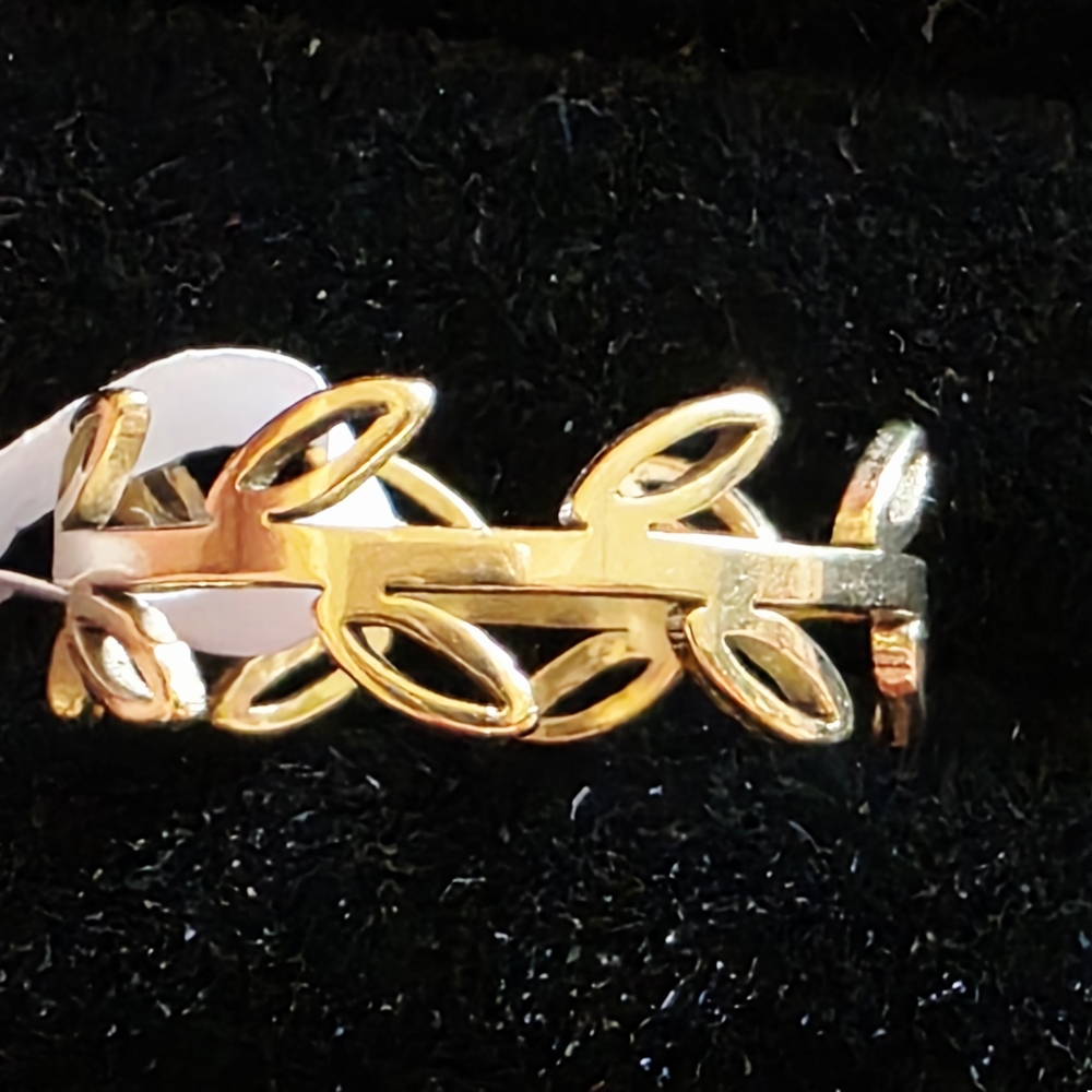 Leaf Stainless Ring -size 9